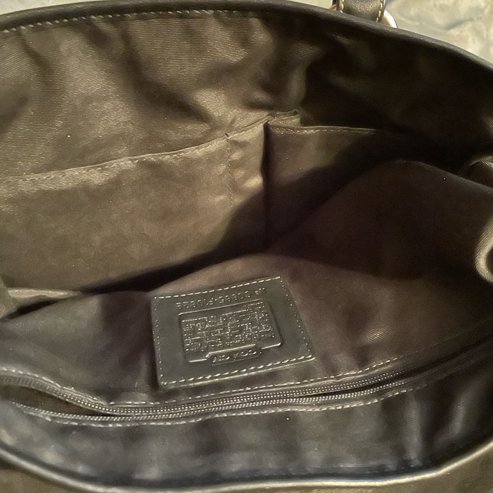 Coach Black and Gray Clutch with Timeless Elegance - Picture 7 of 7